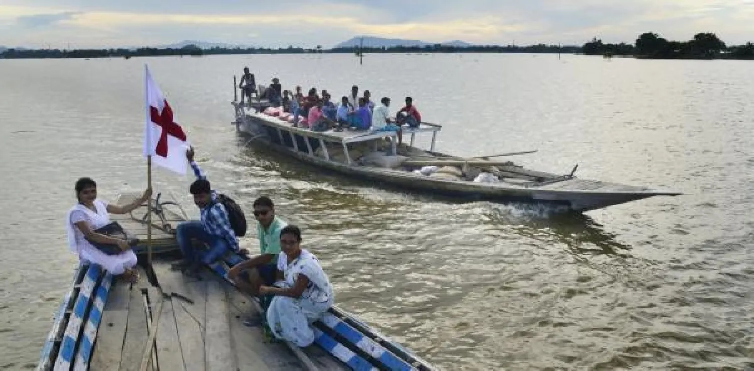 فقدان 20 شخصًا بانهيار جسر في مومباي