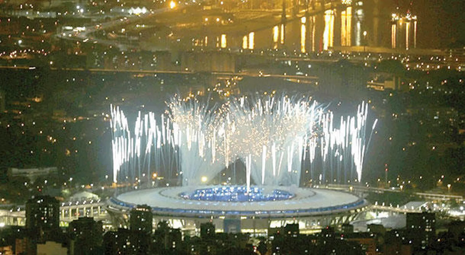 أحد مشاهد حفل افتتاح الألعاب الأولمبية في ريو دي جانيرو البرازيل 5 أغسطس 2016 (رويترز)