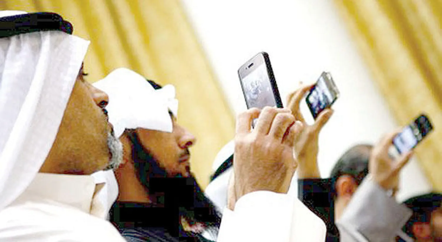 وصل عدد مستخدمي الإنترنت في السعودية إلى 21.6 مليون مستخدم بنهاية العام الماضي بزيادة 89.5% في 5 سنوات ({الشرق الاوسط})