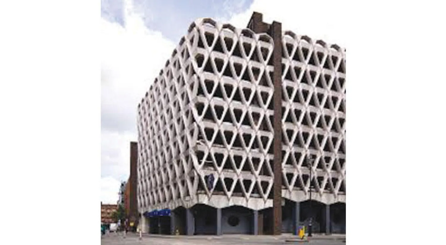 تفاوت كبير في رسوم انتظار السيارات بين المدن الأوروبية