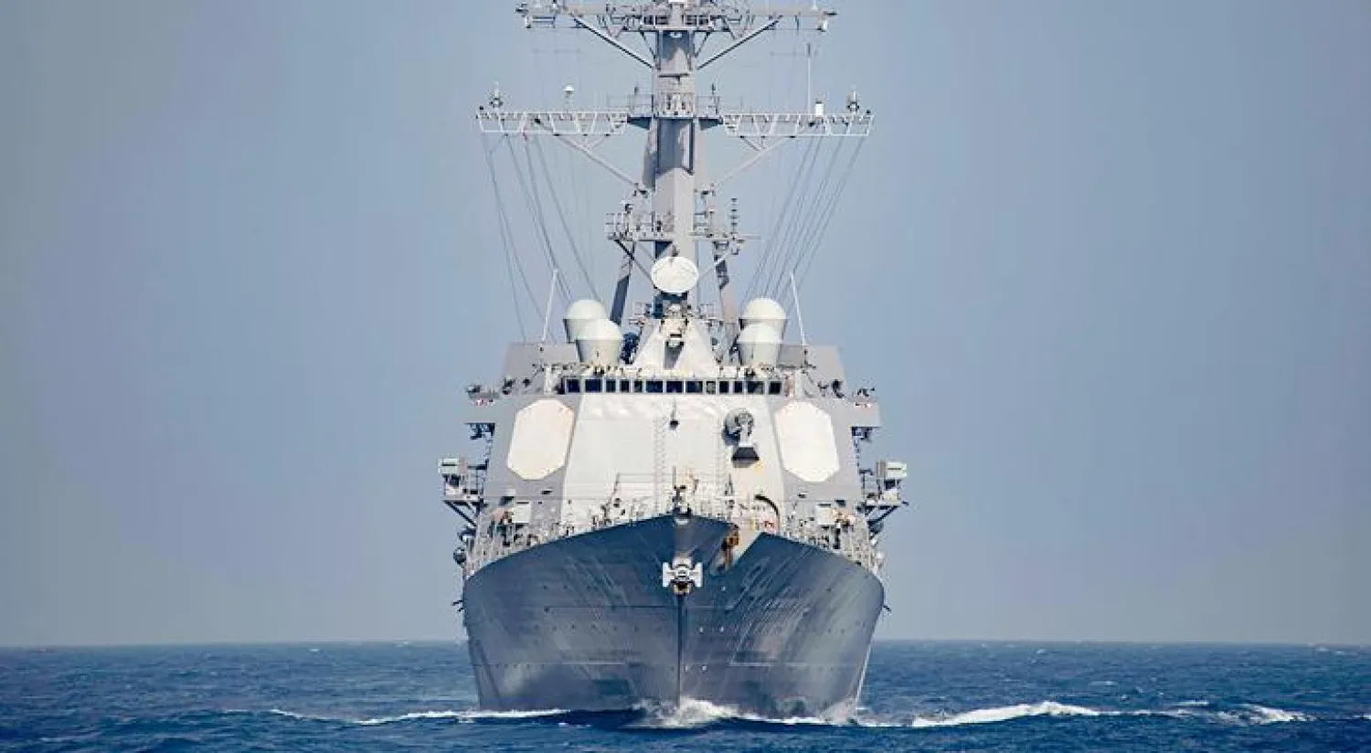 المدمرة الاميركية "يو اس اس نيتسه"