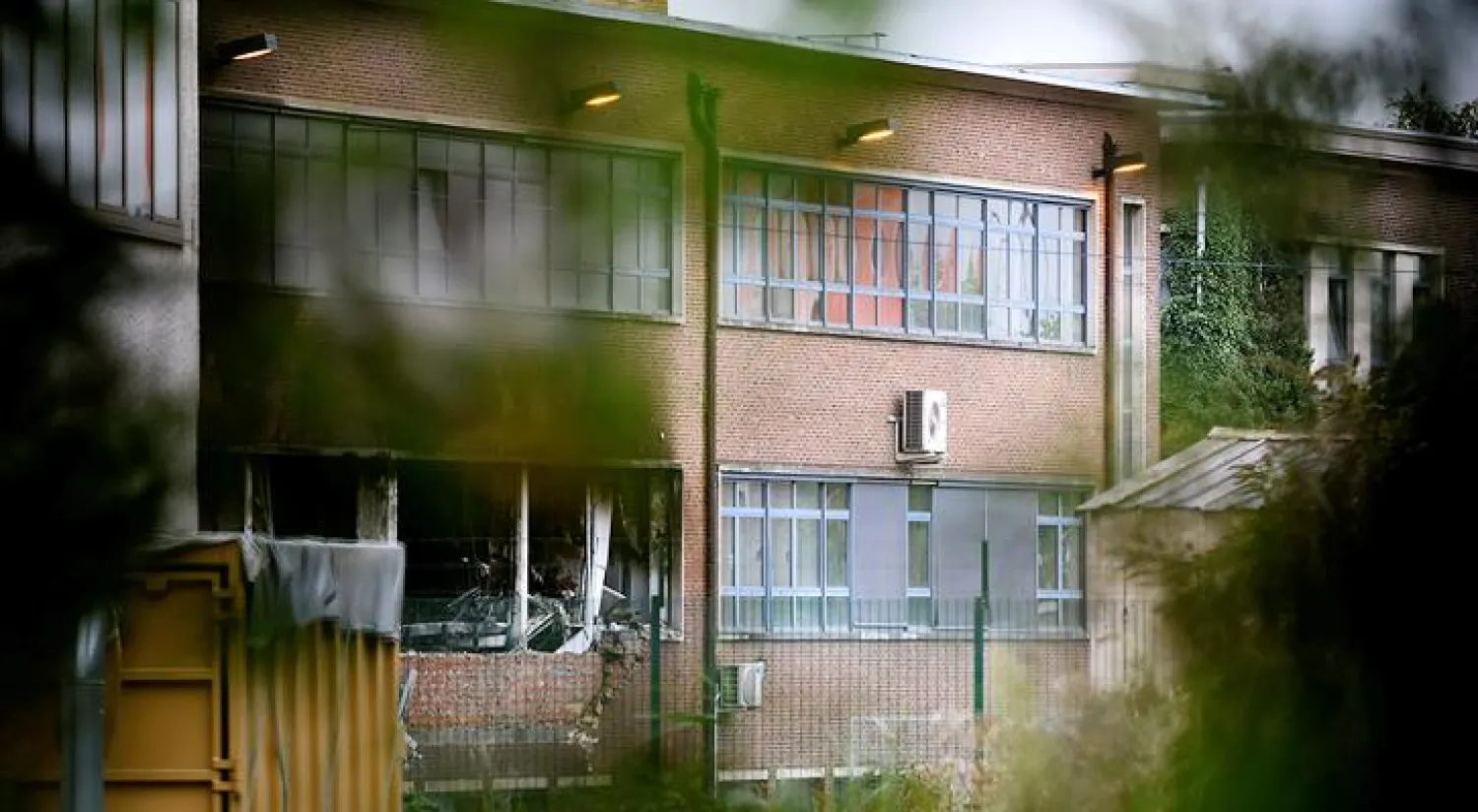 هجوم يستهدف معهدًا للجريمة وسط بروكسل