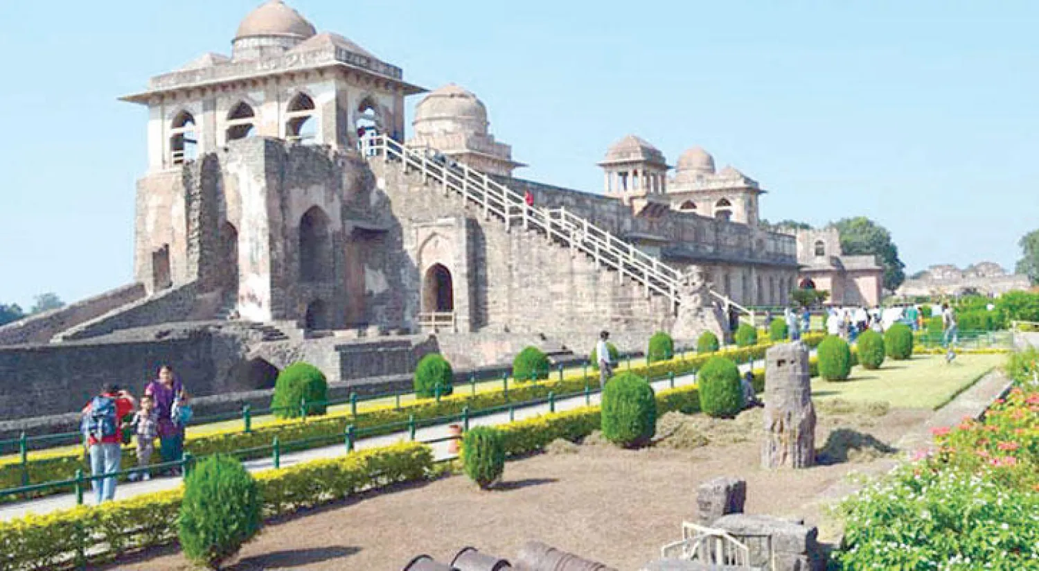 من أجمل وأشهر القصور في المنطقة