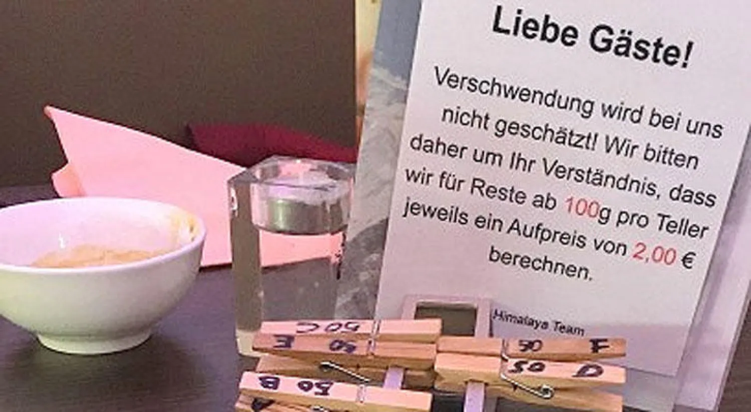 مطاعم تغرم زبائنها لعدم إنهائهم وجبتهم