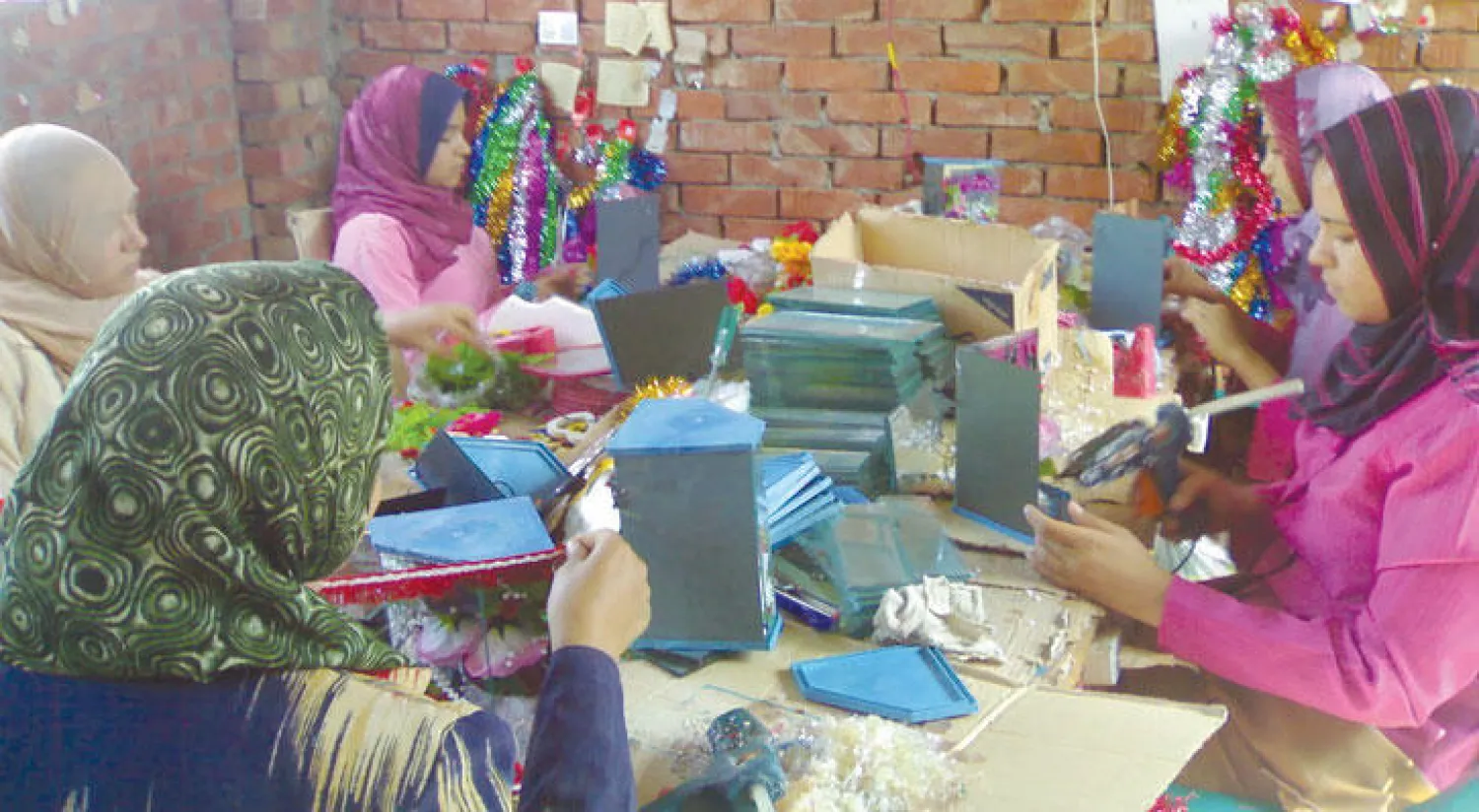 أحد المشروعات الصغيرة التي تشرف عليها وتساهم فيها المرأة المصرية