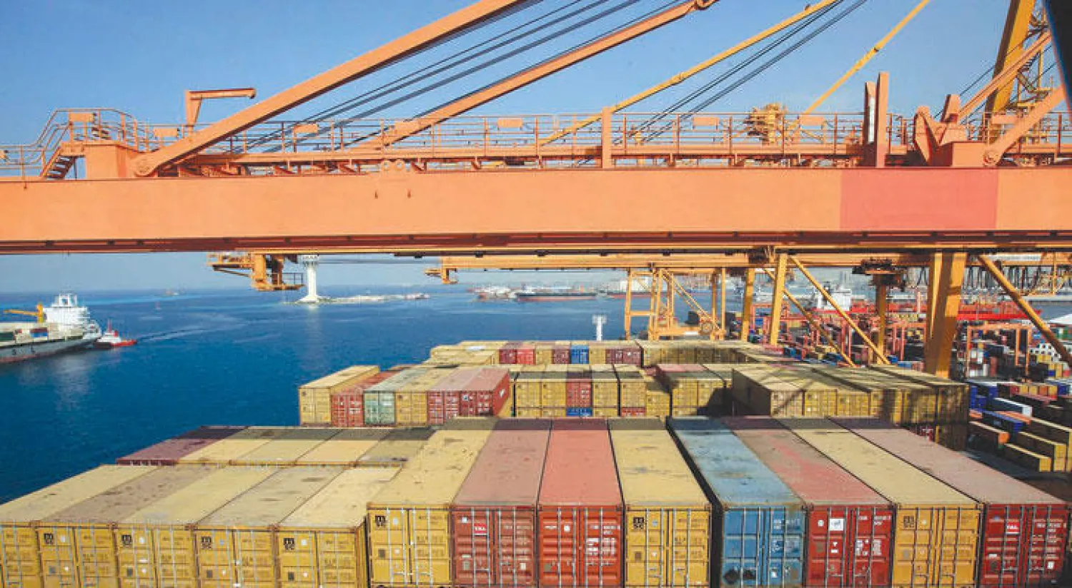 طالبت إدارة ميناء جدة الإسلامي الوكلاء الملاحيين باتخاذ الإجراءات والتدابير اللازمة التي تكفل حصولهم على مستحقاتهم المالية في أعقاب إفلاس الخط الملاحي الكوري «هانغن» الذي يعد من أهم الخطوط الملاحية الكورية الجنوبية ({الشرق الأوسط})