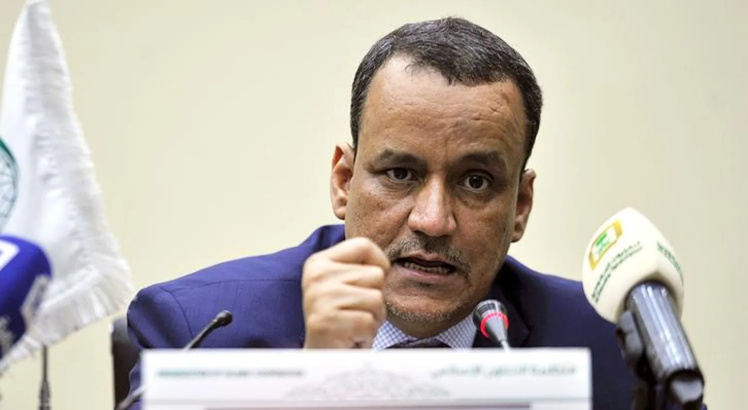 ولد الشيخ يؤكد مرجعية القرار 2216 والمبادرة الخليجية لحل الأزمة اليمنية