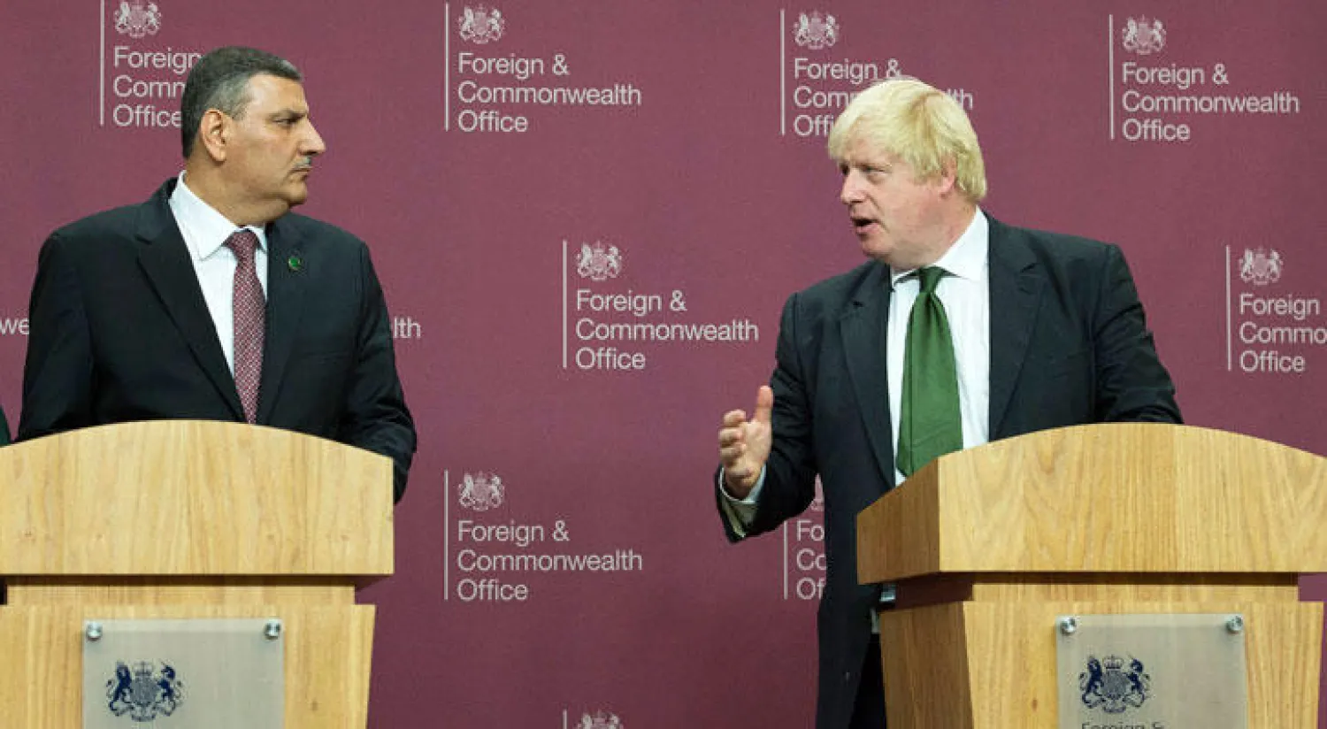 بوريس يستقبل وفد المعارضة ويدعو إلى تفادي {أخطاء} العراق في سوريا