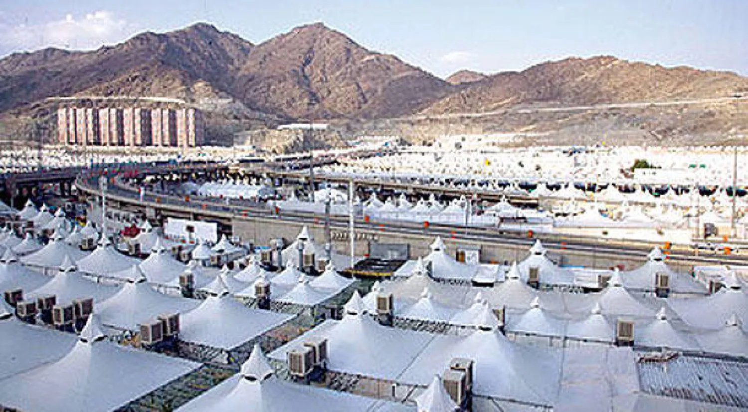 «الحج»: 350 ألف خيمة مجهزة للحجاج في المشاعر