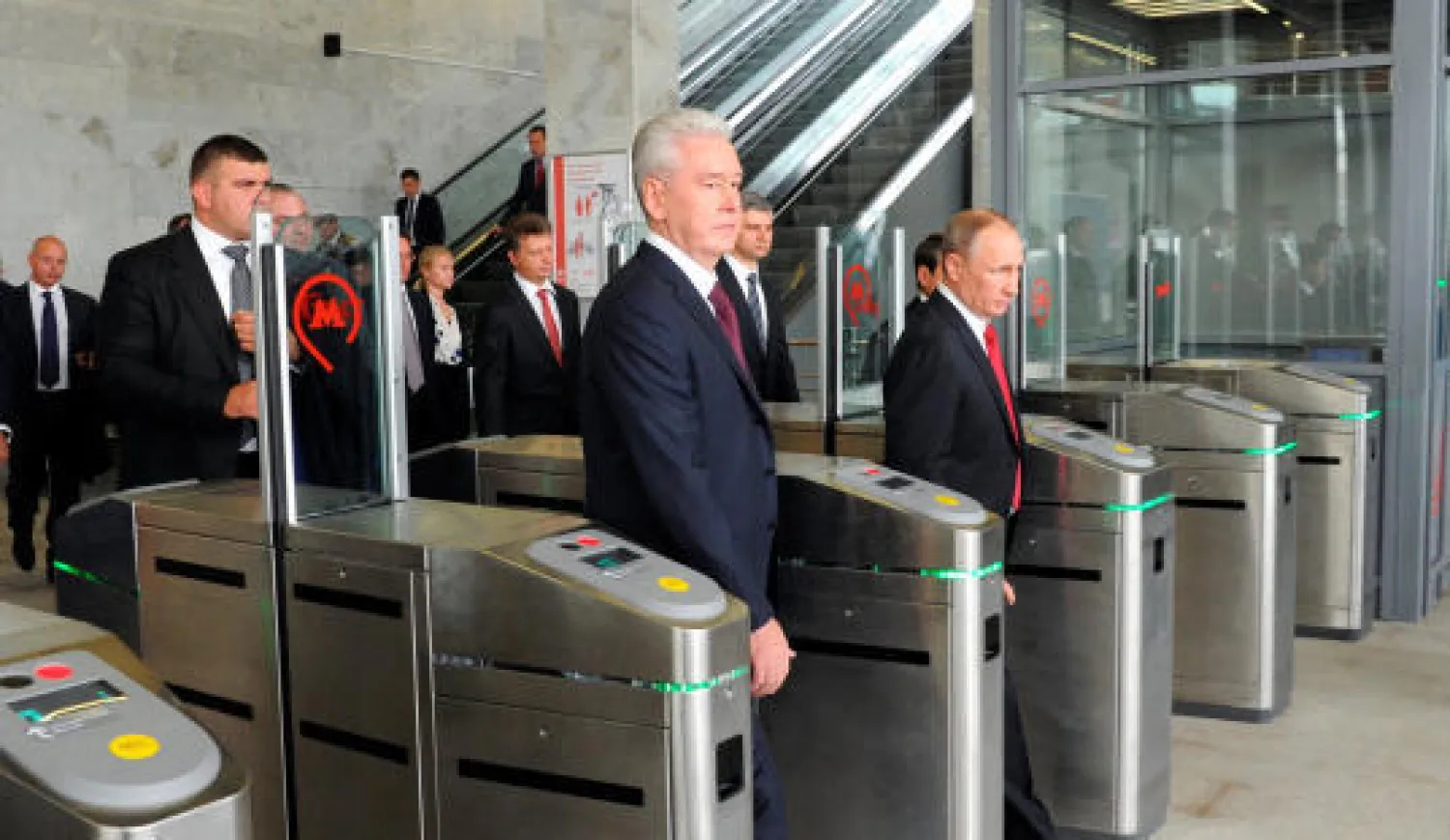 بوتين يفتتح في موسكو مشروعًا للسكك الحديدية بملياري دولار