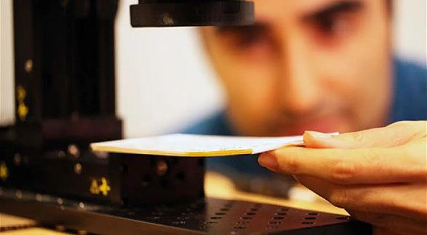 تقنية جديدة تسمح بقراءة الكتب وهي مغلقة