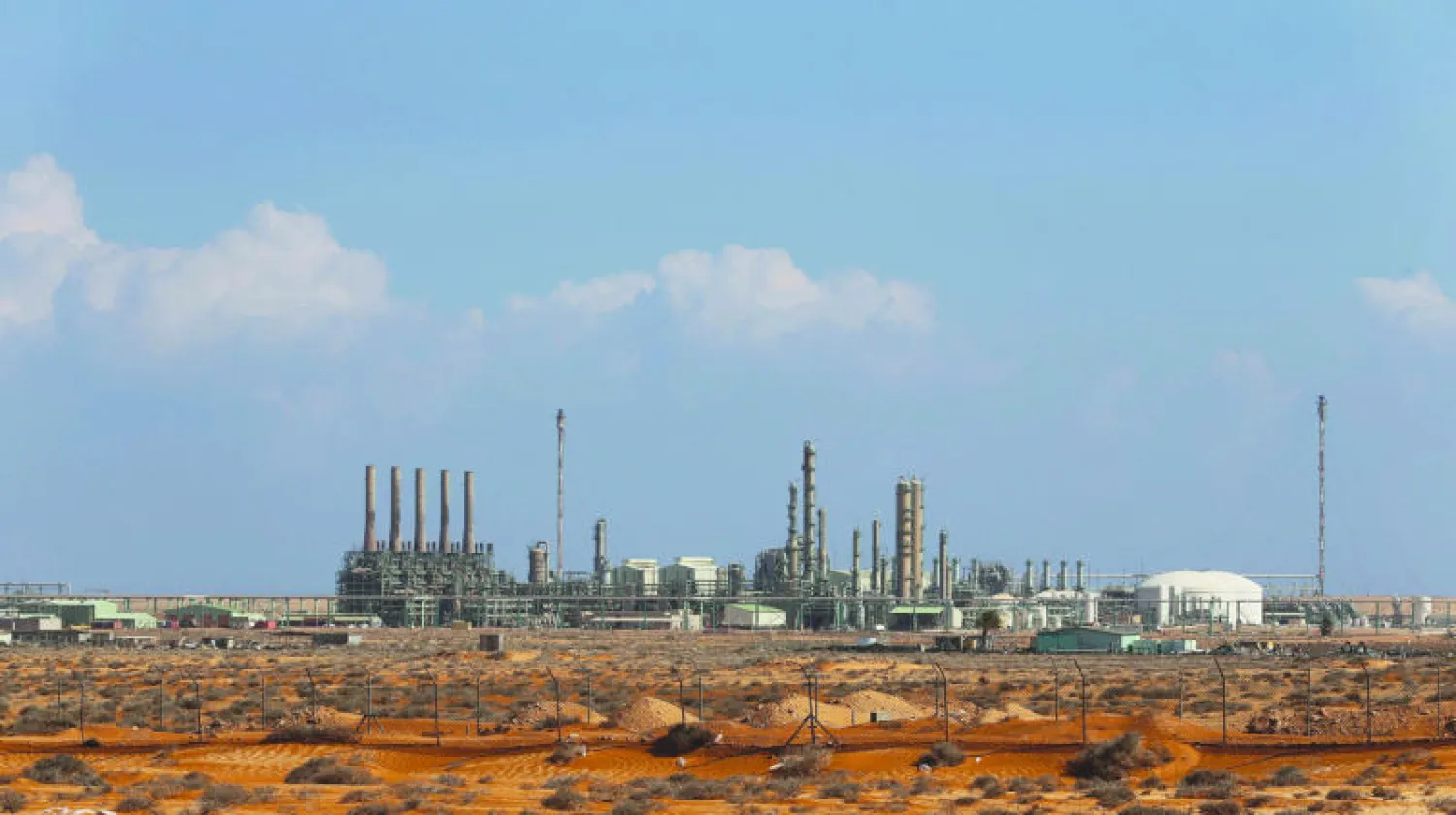 المنطقة الصناعية في ميناء راس لانوف النفطي بليبيا (رويترز)