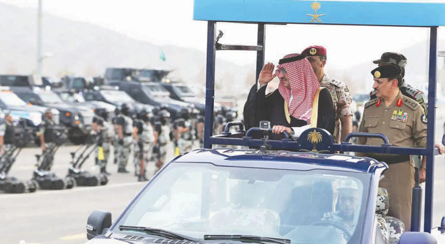 ولي العهد السعودي الأمير محمد بن نايف خلال تفقده لقوات الأمن السعودية القوة الضاربة التي صدّت الكثير من العمليات الإرهابية