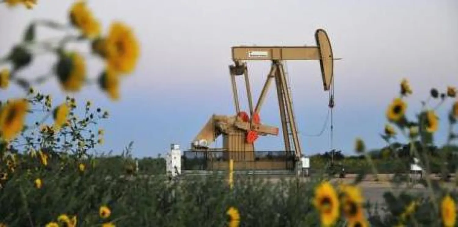 ارتفاع أسعار النفط بعد أنباء عن انخفاض مخزونات أميركا