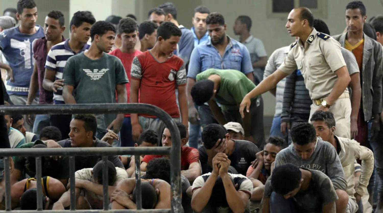 مصر: اتهام 4 أشخاص بتهريب البشر والقتل الخطأ بعد غرق مركب للمهاجرين