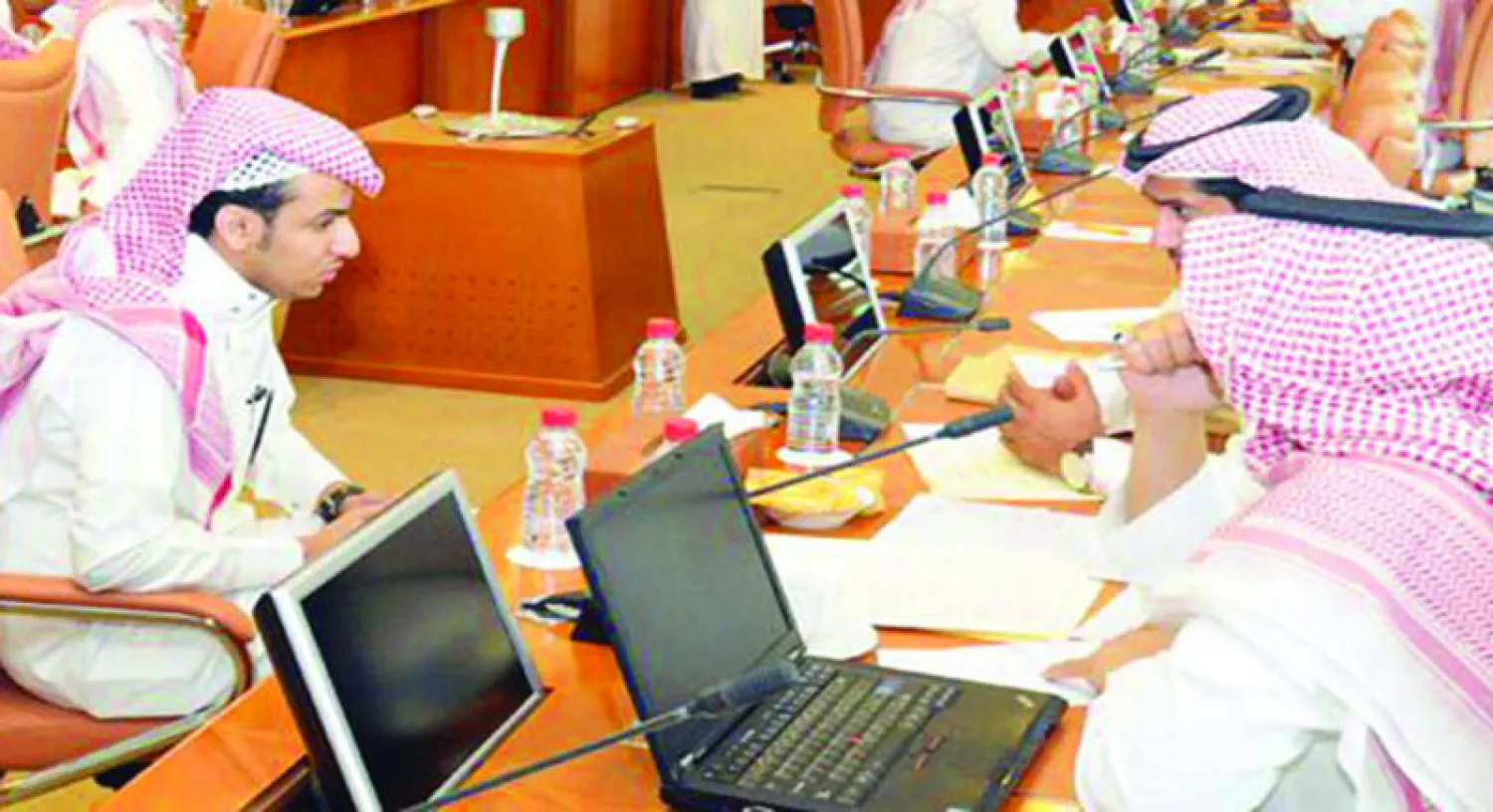 المنتدى سيتضمن مجموعة من الجلسات التي تركز على كيفية تهيئة سوق العمل للمشاركة في تبني خطة السعودية {2020}  ({الشرق الأوسط})