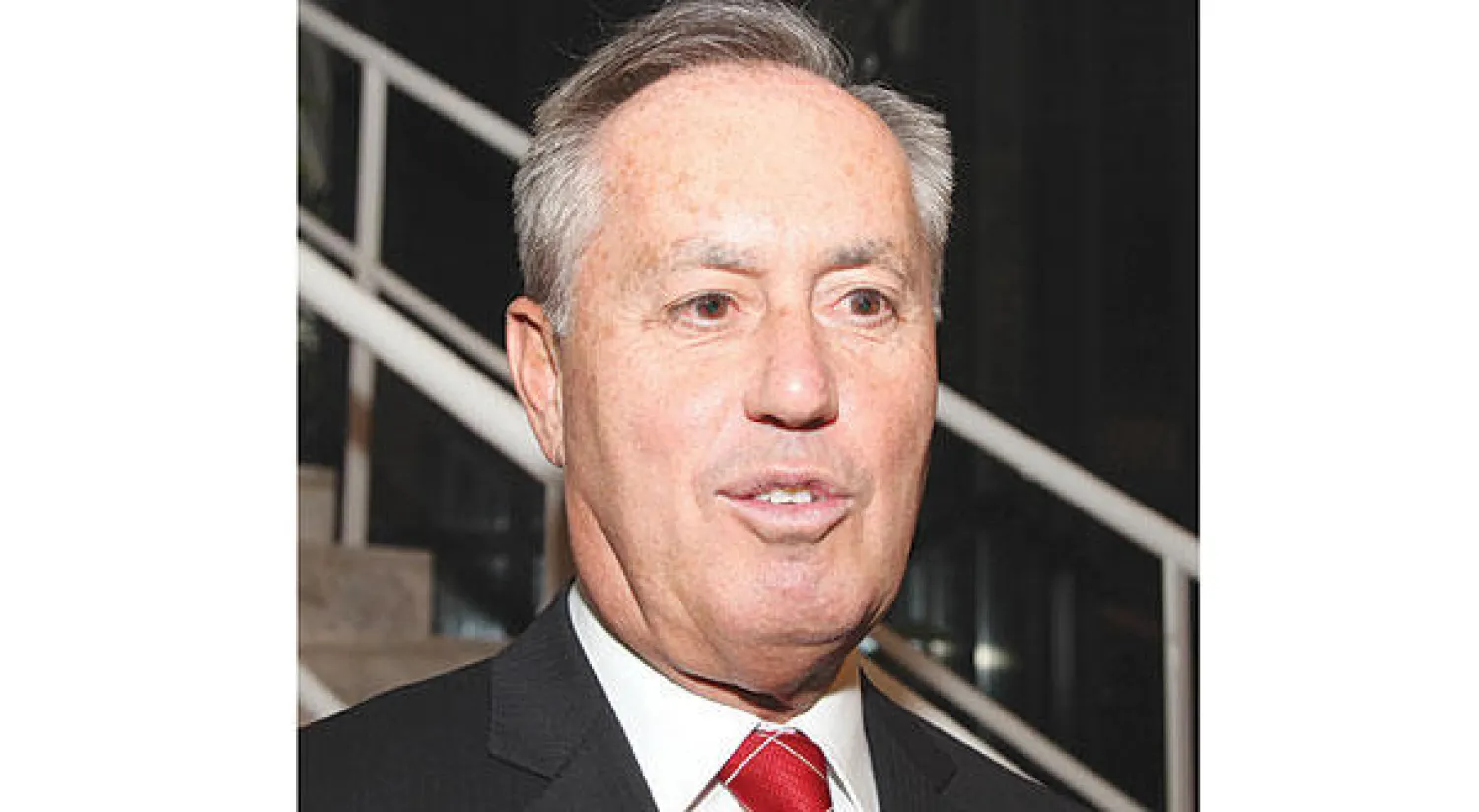 السفير الفرنسي لدى السعودية برتران بزانسنو