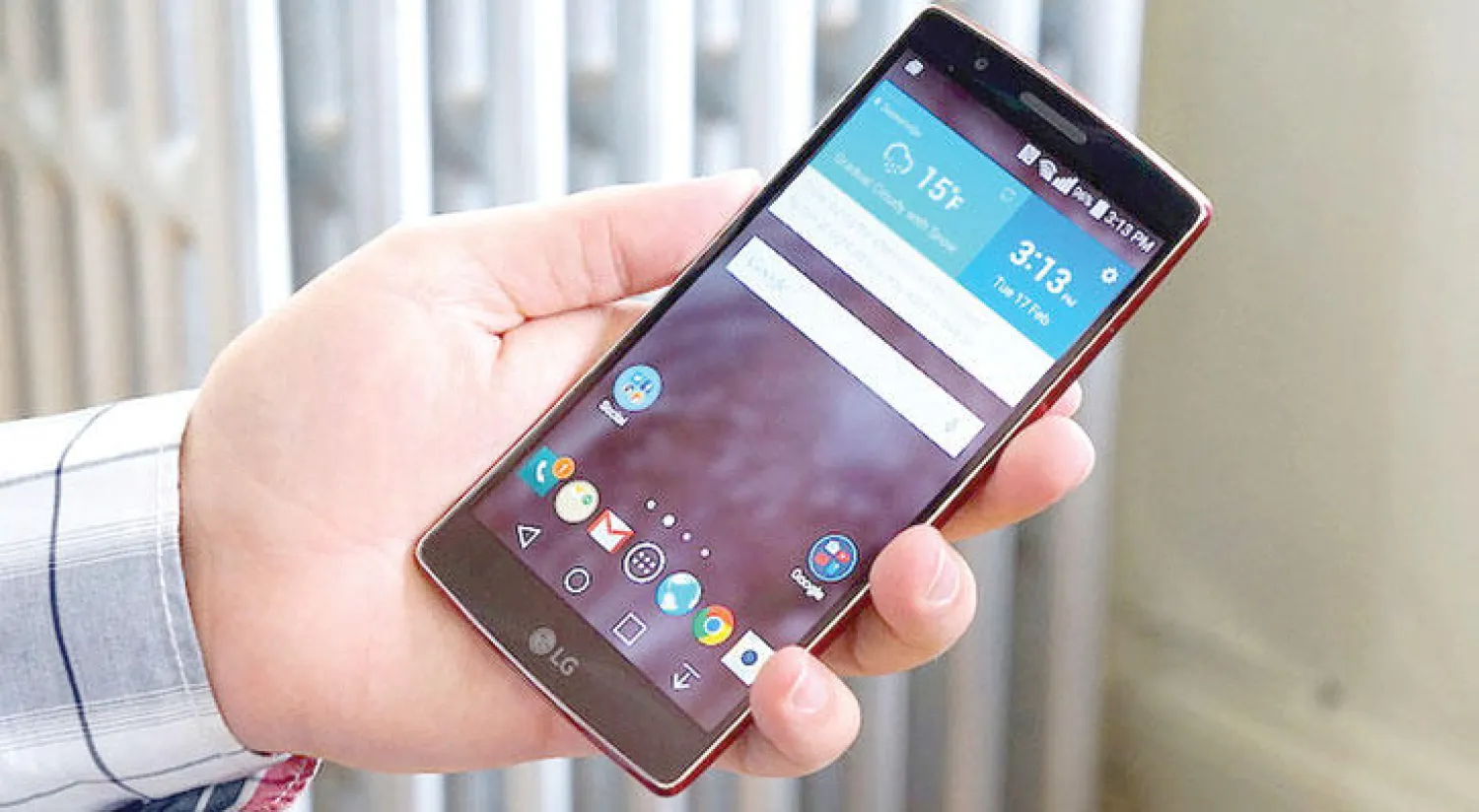 هاتف ذكي جديد من «إل جي» لـ«رواة الحكايات»