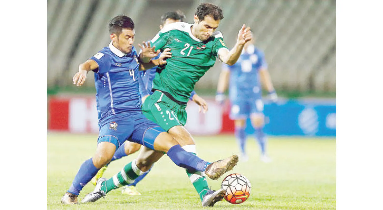 من مباراة سابقة للعراق في التصفيات الآسيوية (أ.ف.ب)