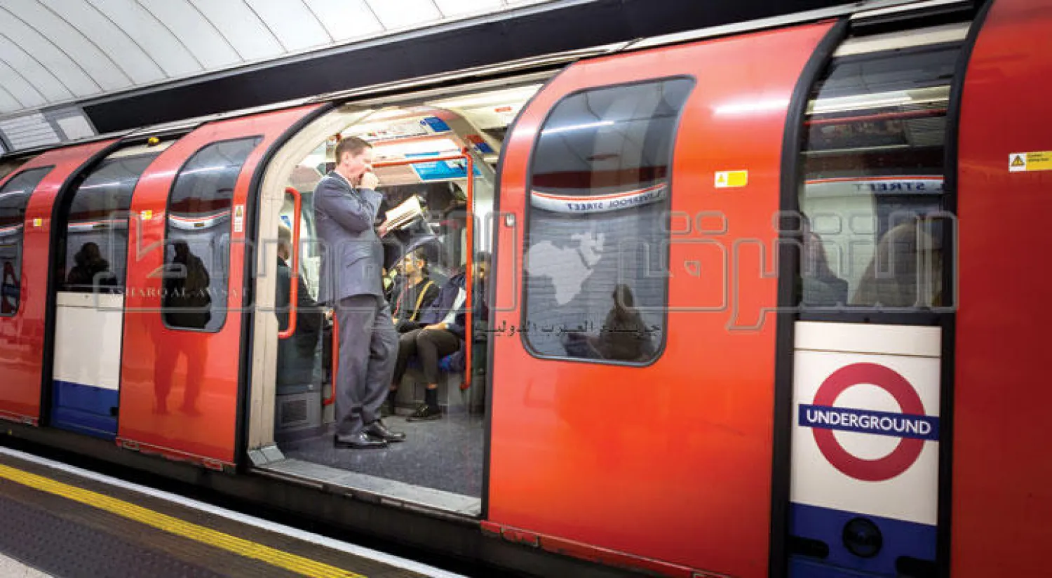 خدمة قطار الأنفاق الليلية اختصرت على المسافرين 20 دقيقة من رحلاتهم  إلى منازلهم (تصوير: جيمس حنا)