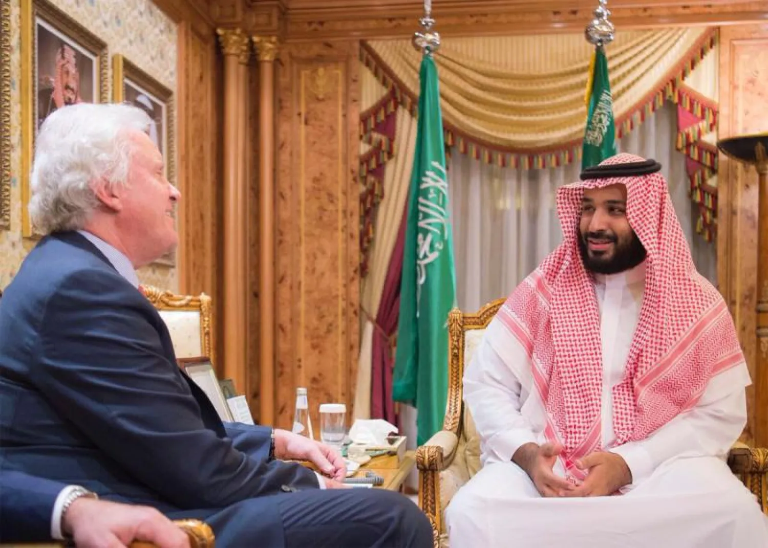 ولي ولي العهد يبحث مع رئيس «جنرال إلكتريك» تطوير الاستثمارات