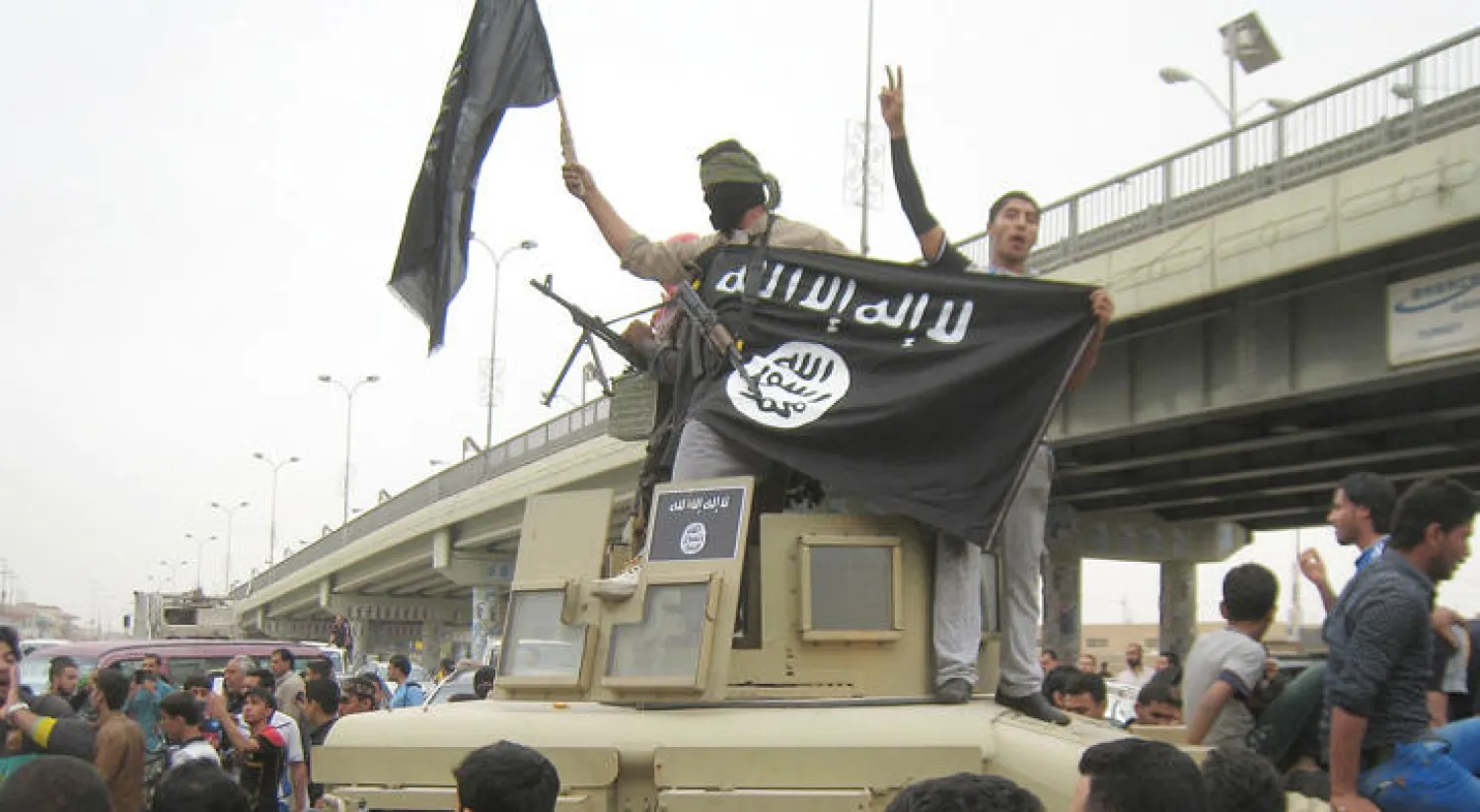 «داعش» لم يعد «يسعى لإرسال الشباب إلى سوريا بعد هزائمه المتكررة ولكنه أصبح يطلب منهم البقاء في بلدانهم من أجل زرع الموت والدمار (أ.ب)