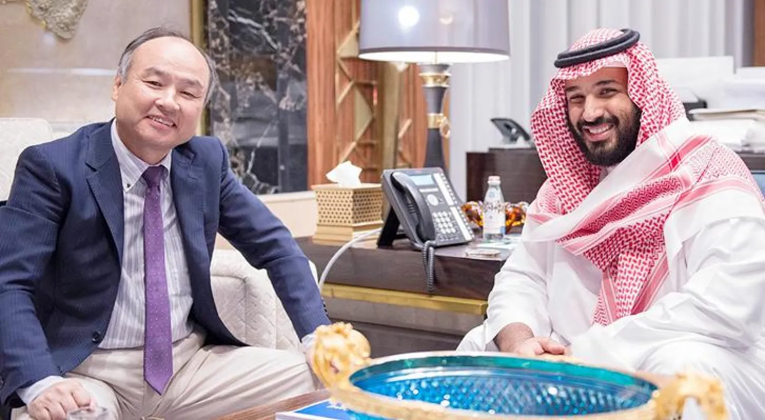 ولي ولي العهد السعودي يبحث مع رئيس «سوفت بنك» الفرص الاستثمارية