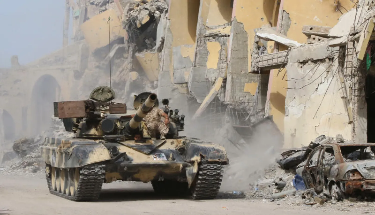 قوات  موالية للحكومة الليبية في سرت