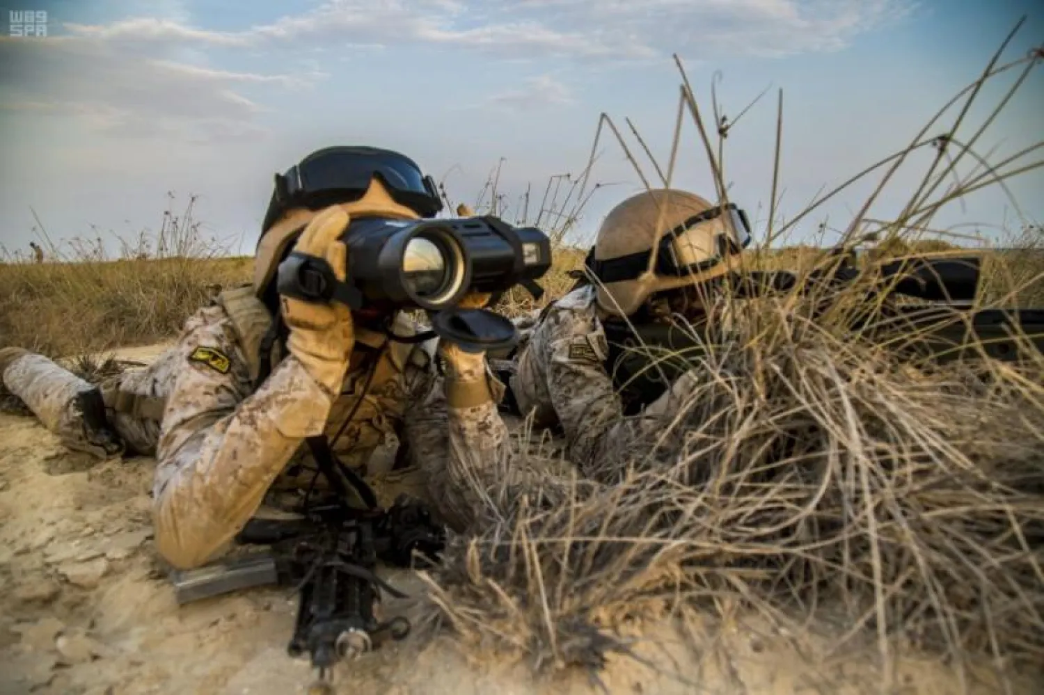 انطلاق مناورات «جسر 17» بين البحرية السعودية والبحرينية