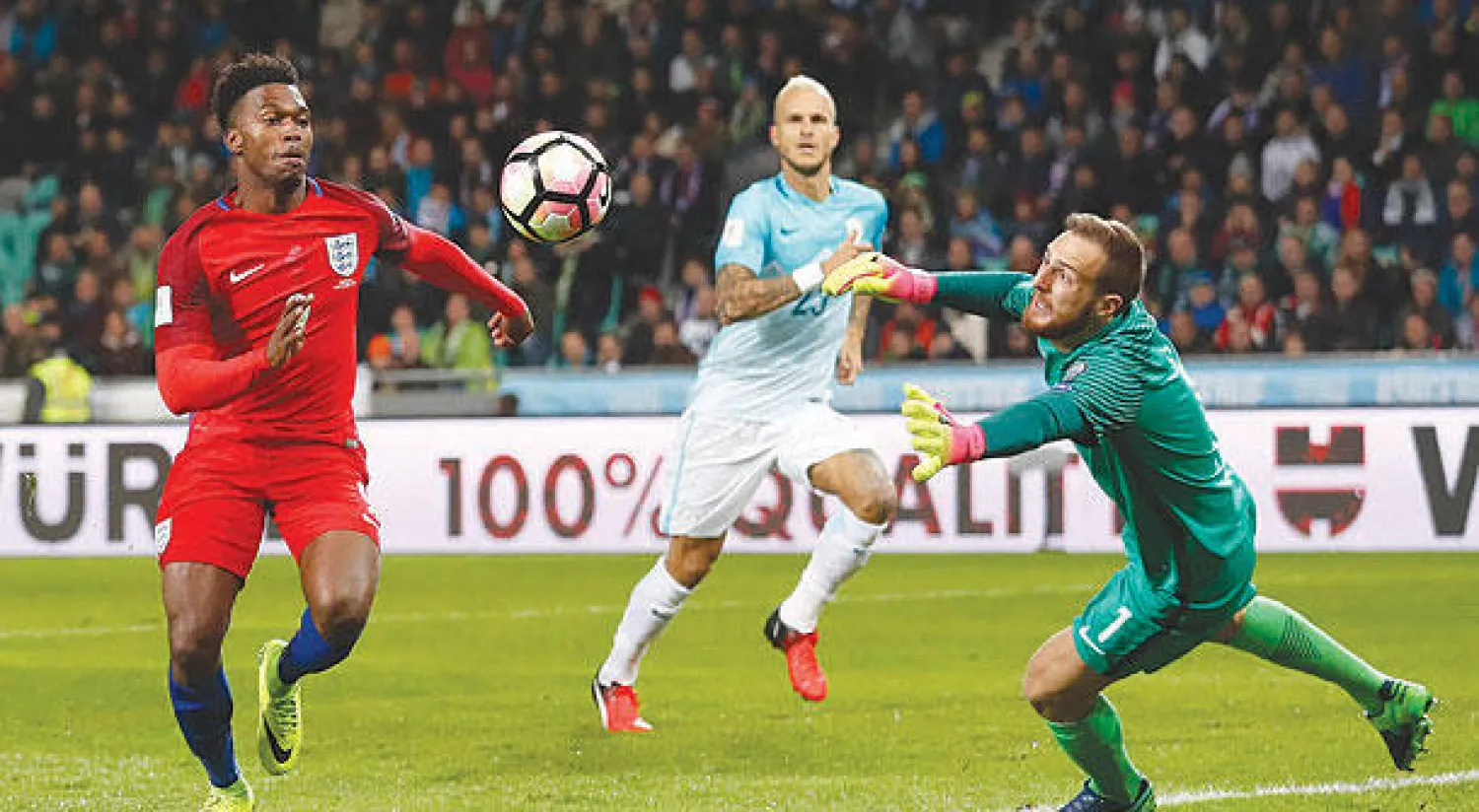 ستوريدج يهدر فرصة لإنجلترا أمام مرمى سلوفينيا الأسبوع الماضي (رويترز)
