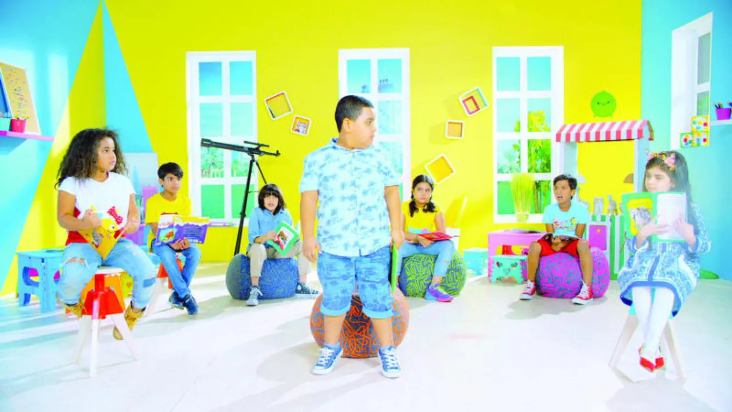 المشروع أطلق تحت رعاية الشيخ محمد بن راشد لتشجيع القراءة لدى الطلاب خلال العام الدراسي (موقع المشروع الرسمي)