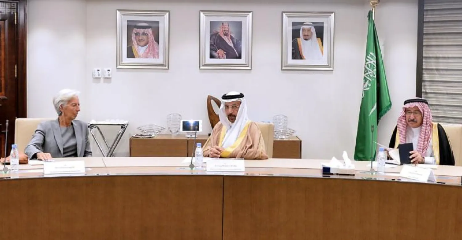 السعودية تؤكد سعيها للتقليل من اعتمادها على البترول وتعزيز دول القطاع الخاص