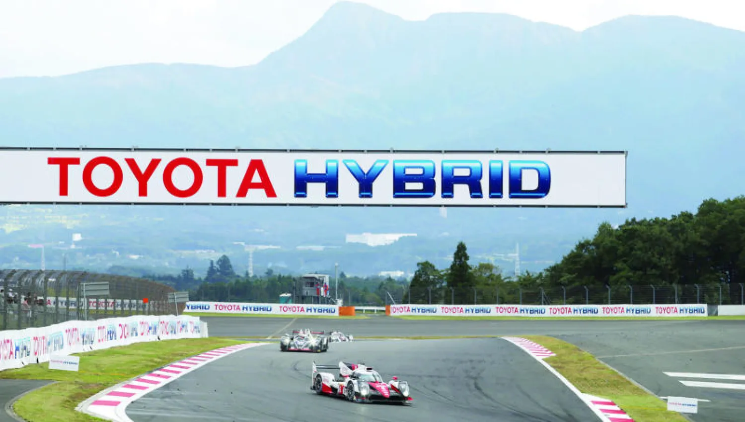 فريق «تويوتا جازو للسباقات»  يحقق أول انتصاراته في موسم 2016
