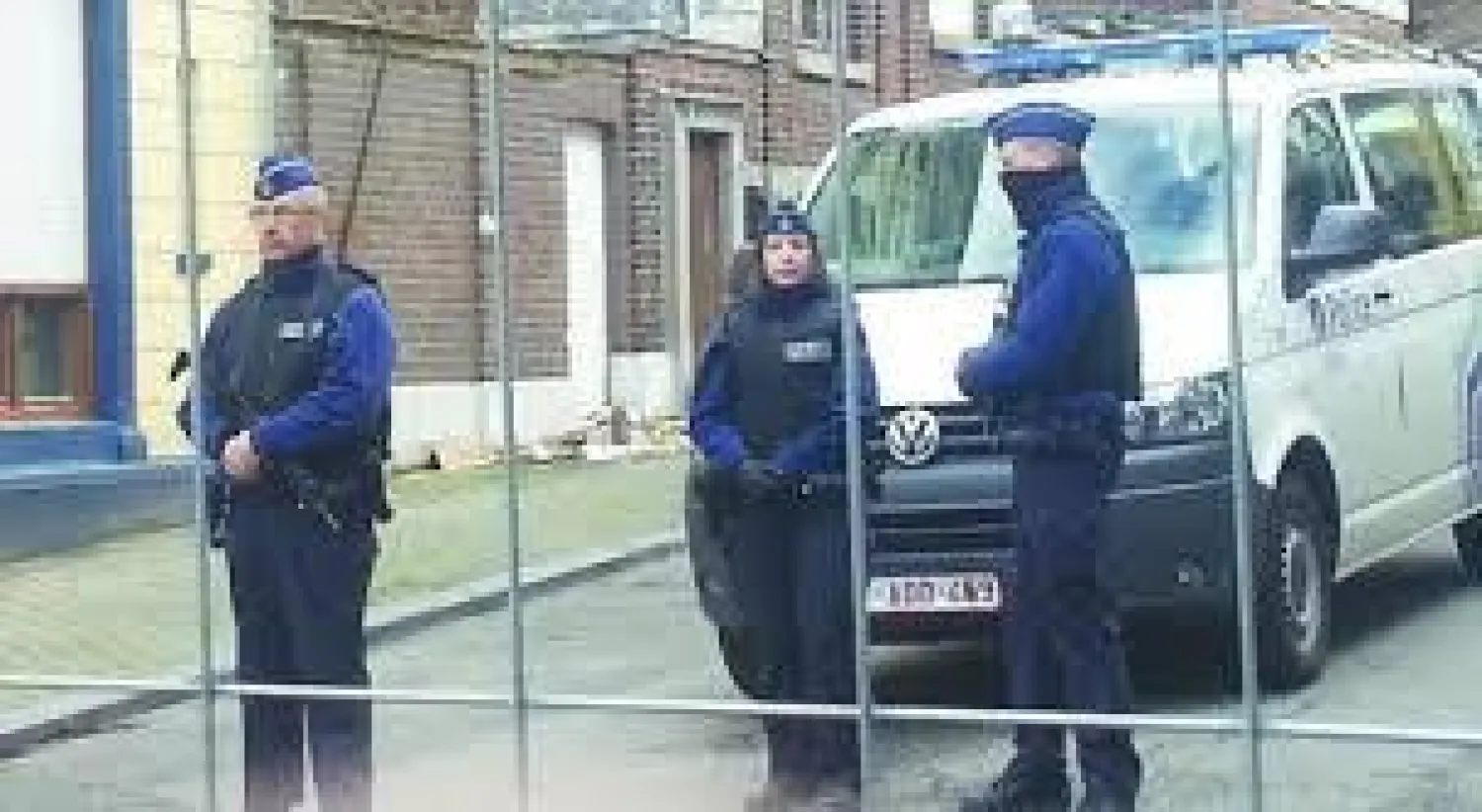 بلجيكا: سحب جوازات سفر 15 شخصًا حاولوا السفر للقتال في الخارج.. ومراقبة تحركات 600 آخرين