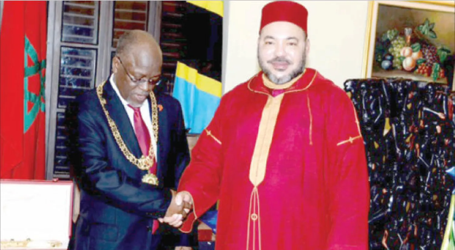 العاهل المغربي مع الرئيس التنزاني في دار السلام (ماب)