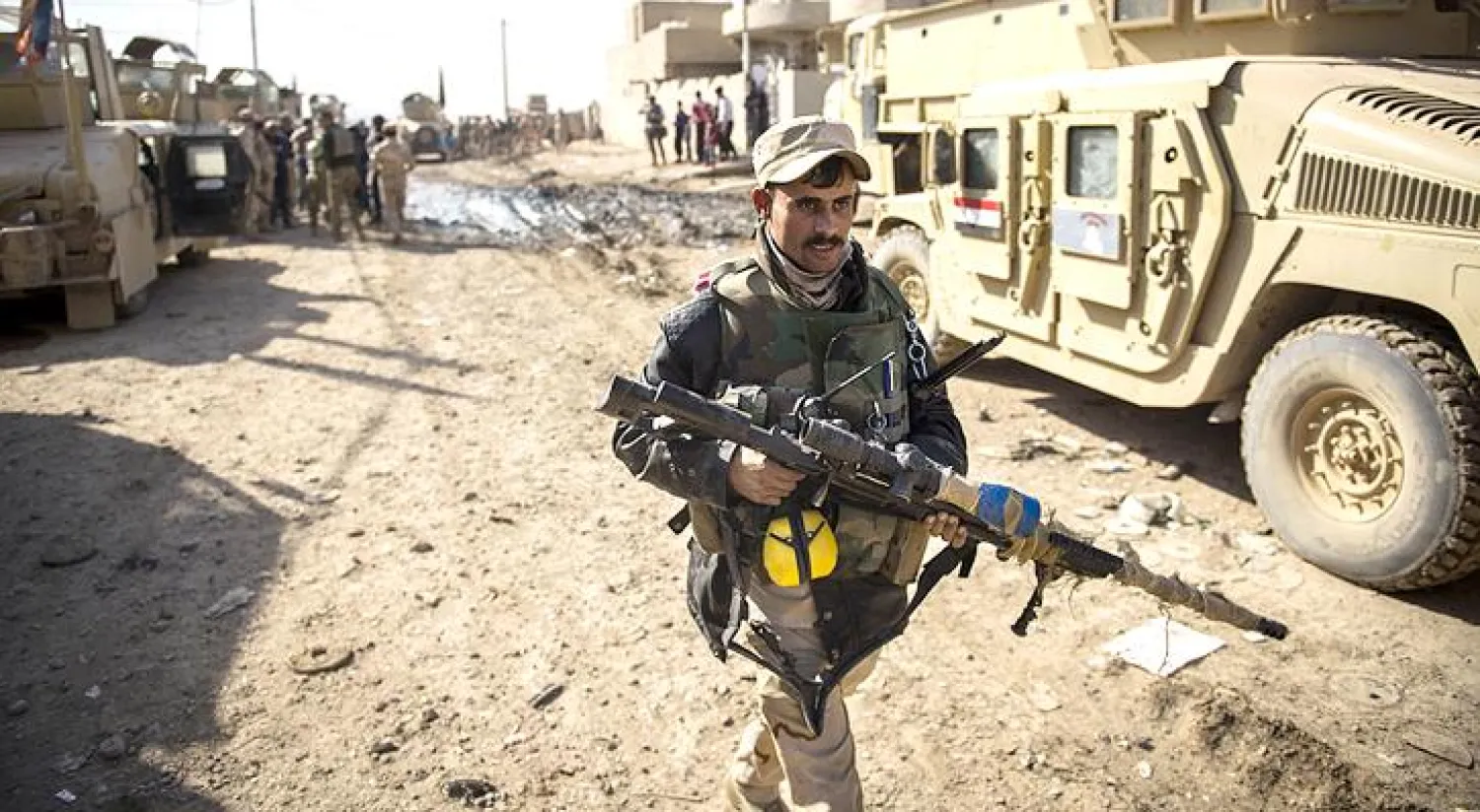 القوات العراقية تستعيد حمام العليل وتقترب من مطار الموصل