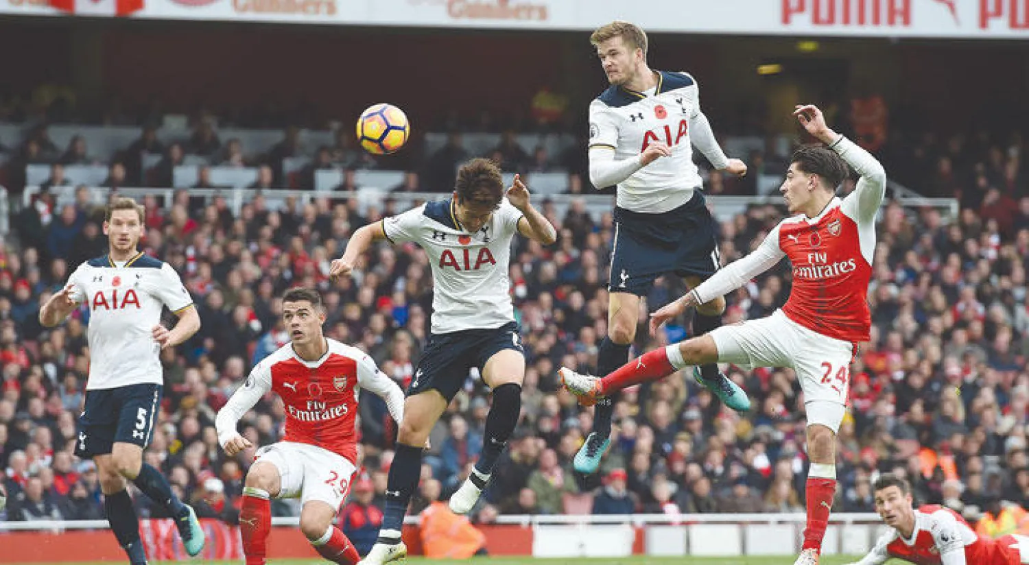 ديربي آرسنال وتوتنهام أعاد الشكوك في قدرة المدفعجية في انتزاع اللقب (إ.ب.أ)