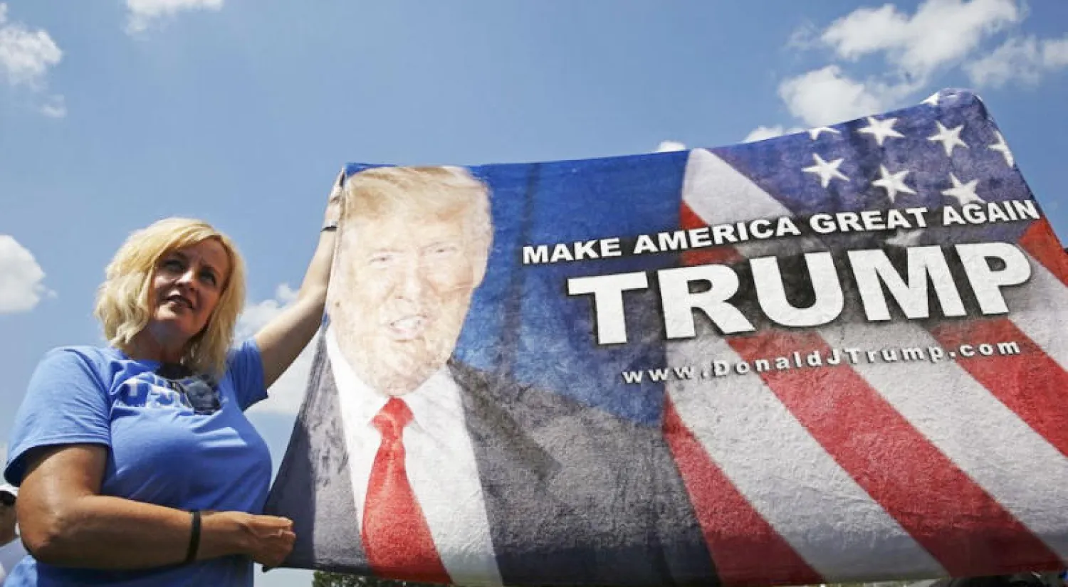 تحالف من {المنسيين} .. طريق ترامب إلى البيت الأبيض