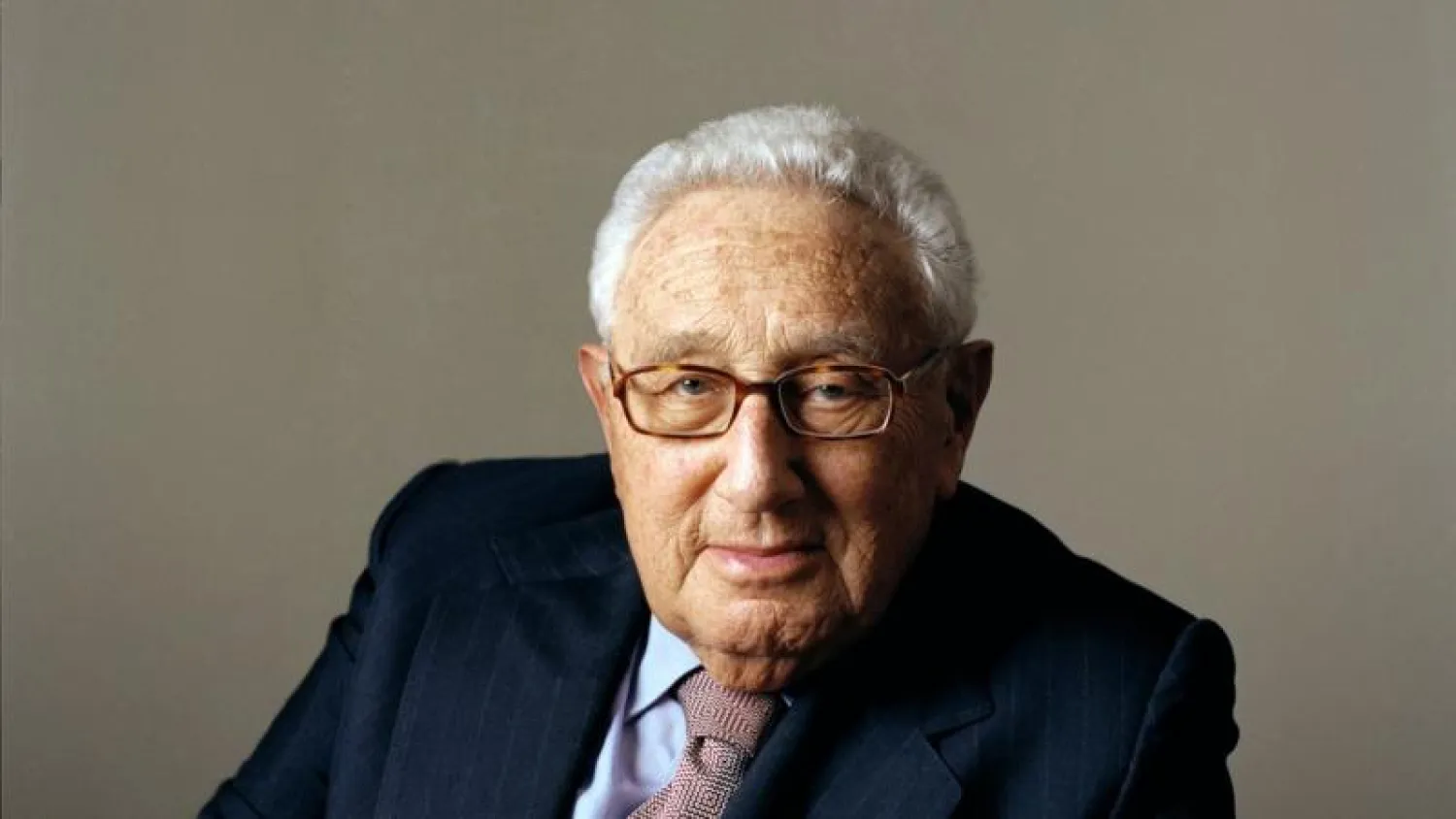 كيسنجر يعلق على فوز ترامب ويقدم له نصيحة