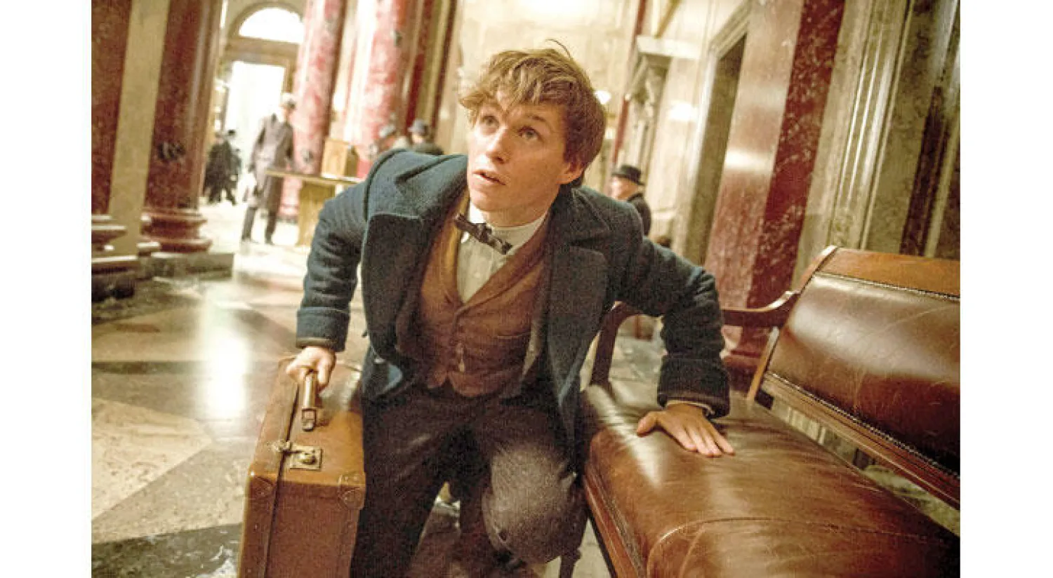 من دون هاري بوتر.. جيه كيه رولينغ تسعى لكسب الجمهور لفيلمها الجديد