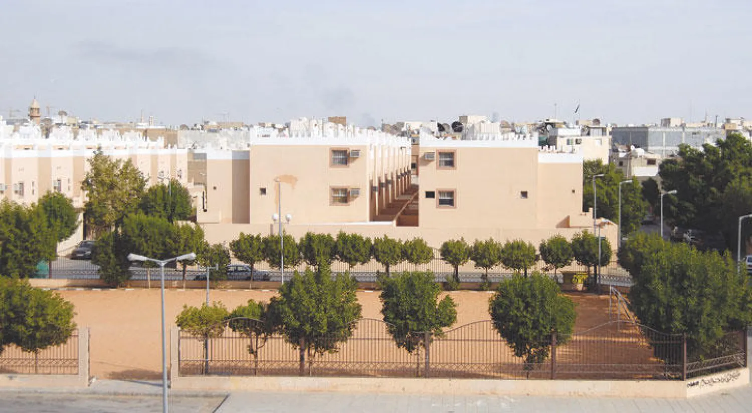 عقاريون سعوديون يؤكدون أن الطلب «ممتاز» على الشقق إذا ما قورنت بالفروع الأخرى مثل الأراضي والفيلات («الشرق الأوسط»)