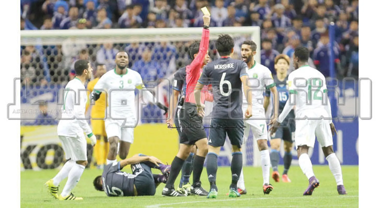 الحكم الماليزي محمد تقي أخفق في إدارة مباراة الأخضر أمام اليابان أمس (تصوير: محمد المانع)