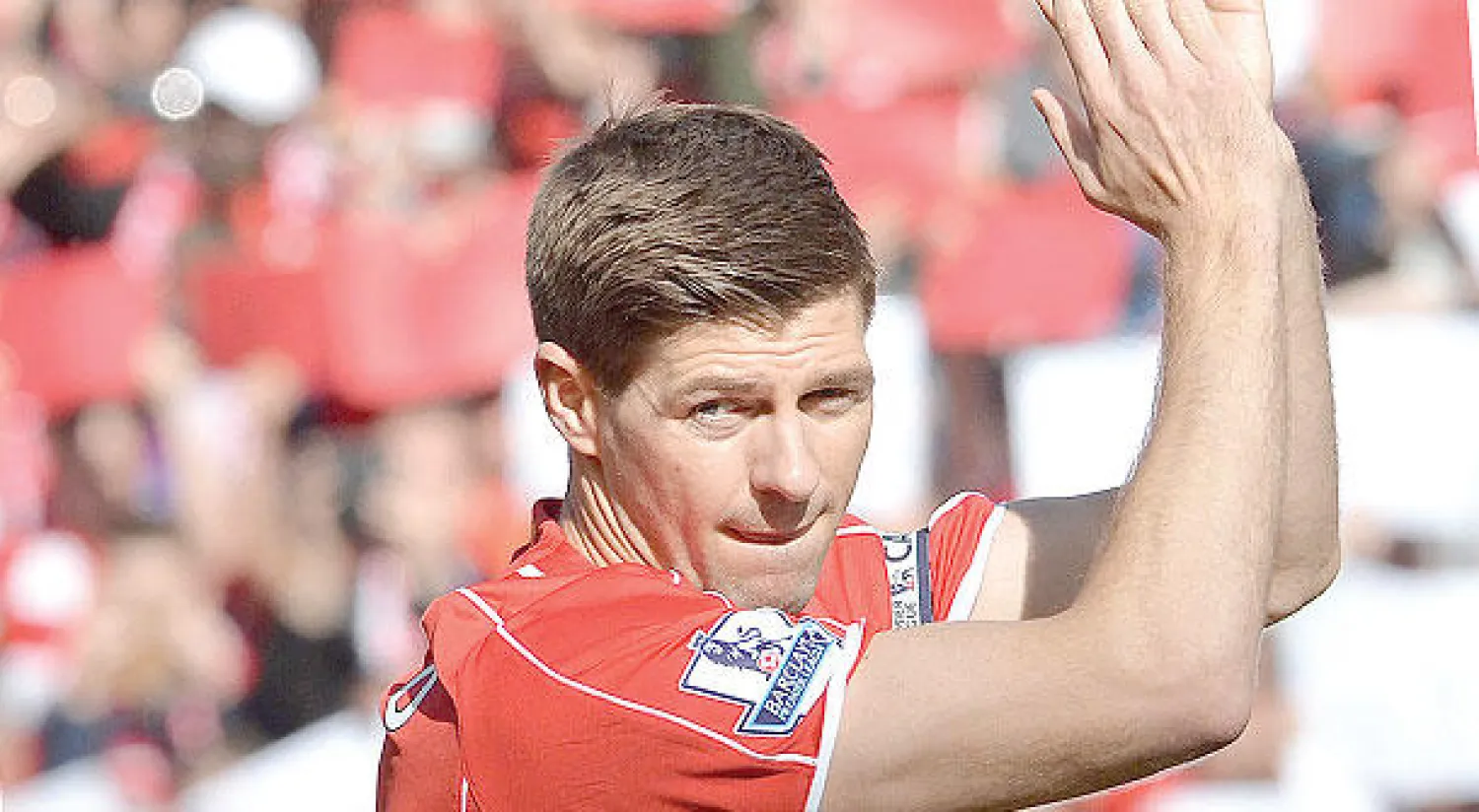 جيرارد يودع كرة القدم لاعبا في انتظار التحول للتدريب (إ.ب.أ)