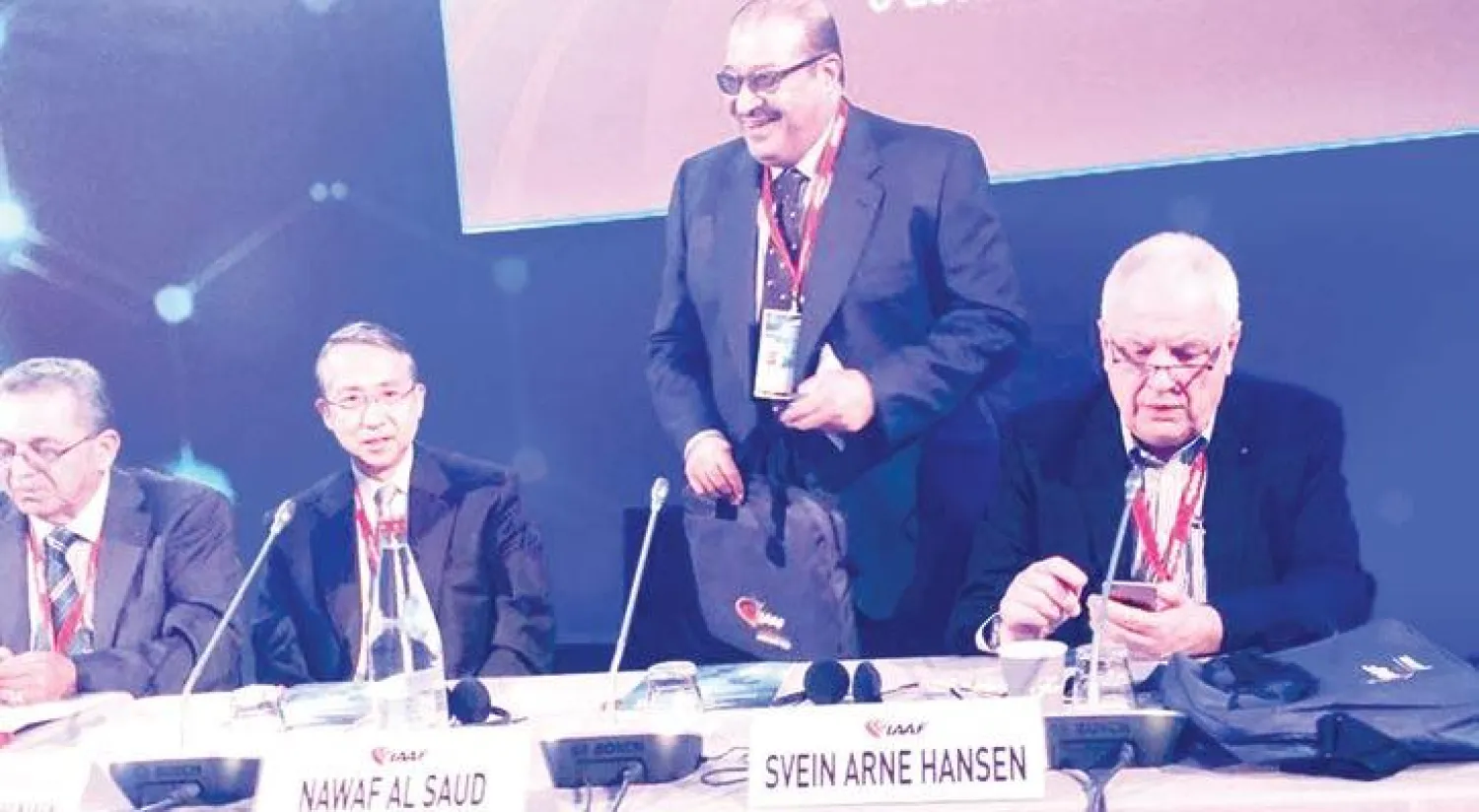 الأمير نواف بن محمد لدى حضوره كونغرس أم الالعاب («الشرق الأوسط»)