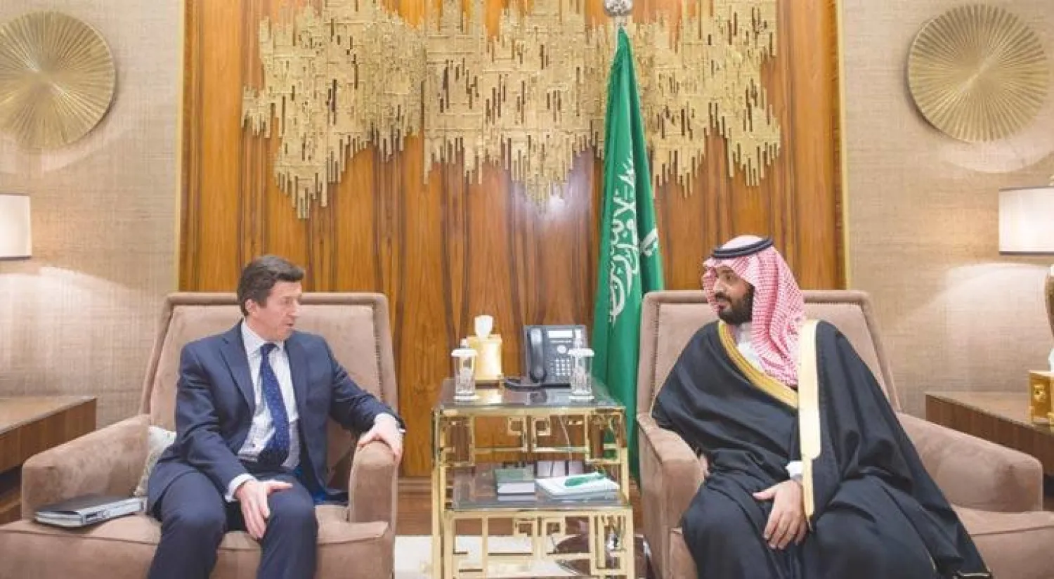 ولي ولي العهد يجتمع مع نائب مستشار الأمن الوطني البريطاني (واس)