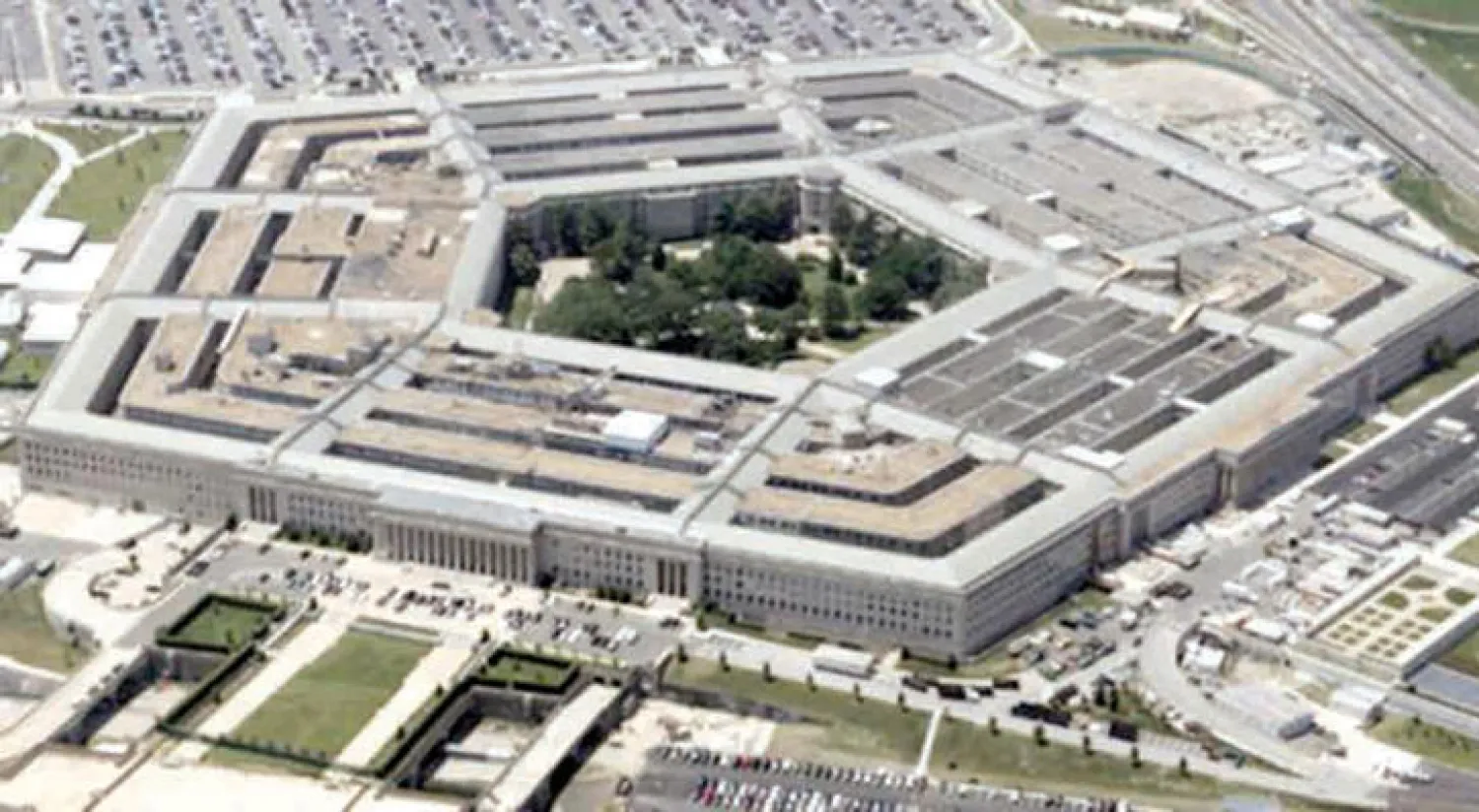 مقر وزارة الدفاع الأميركية (البنتاغون) في مدينة أرلينغتون في ولاية فيرجينيا («الشرق الأوسط»)