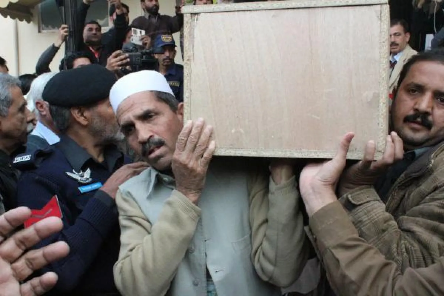 10 أخبار تود معرفتها قبل الثانية عشرة ظهرًا ليوم الخميس 08/12/2016