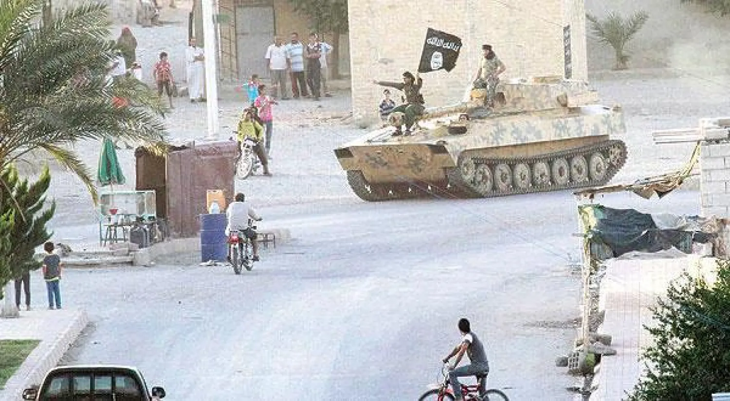 رغم القصف الروسي الكثيف.. «داعش» يسيطر مجددا على مدينة تدمر السورية