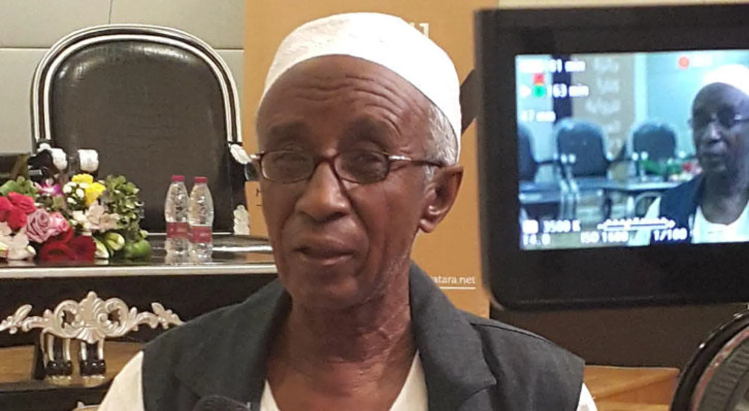 الروائي علي الرفاعي