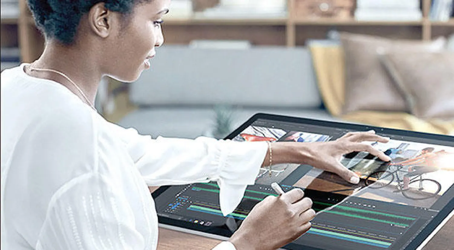 كومبيوتر «سيرفيس استوديو» من «مايكروسوفت»